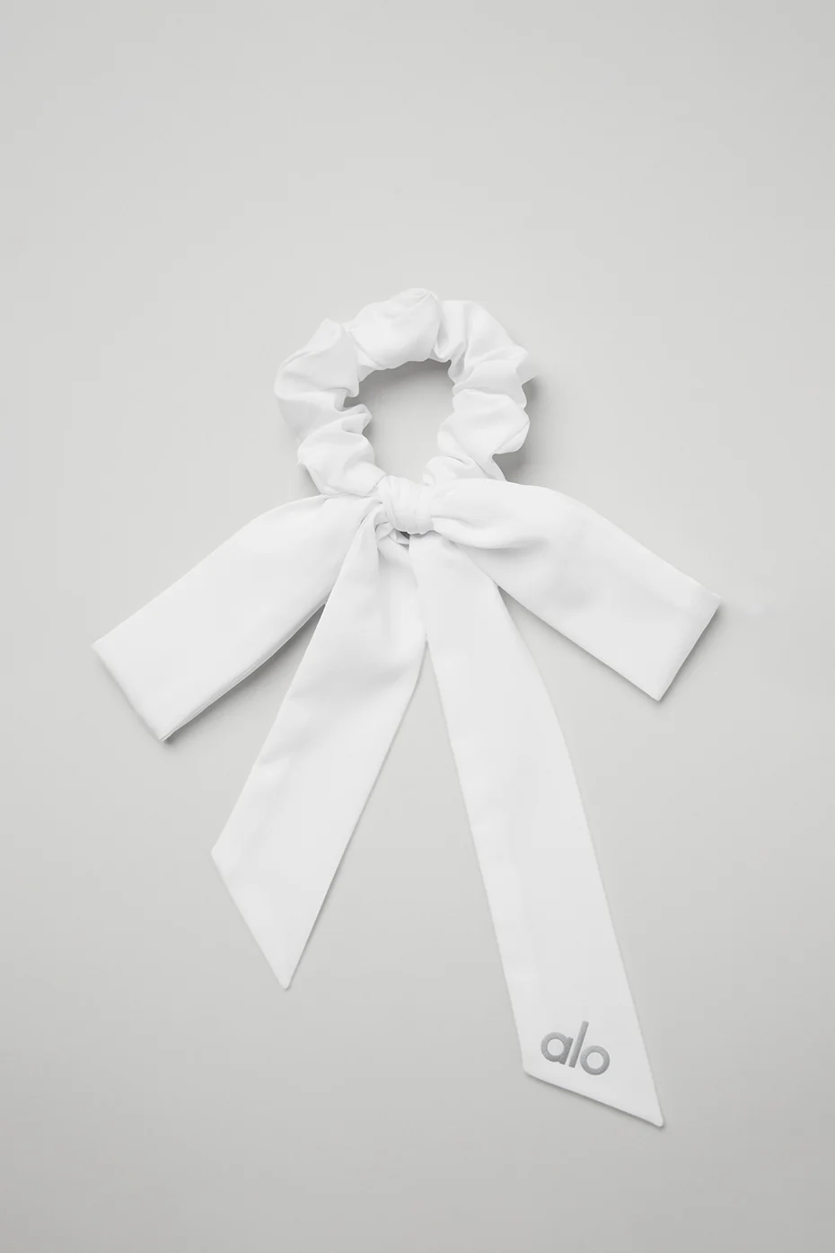 Alo Yoga Love Knots Tie Scrunchie – White online