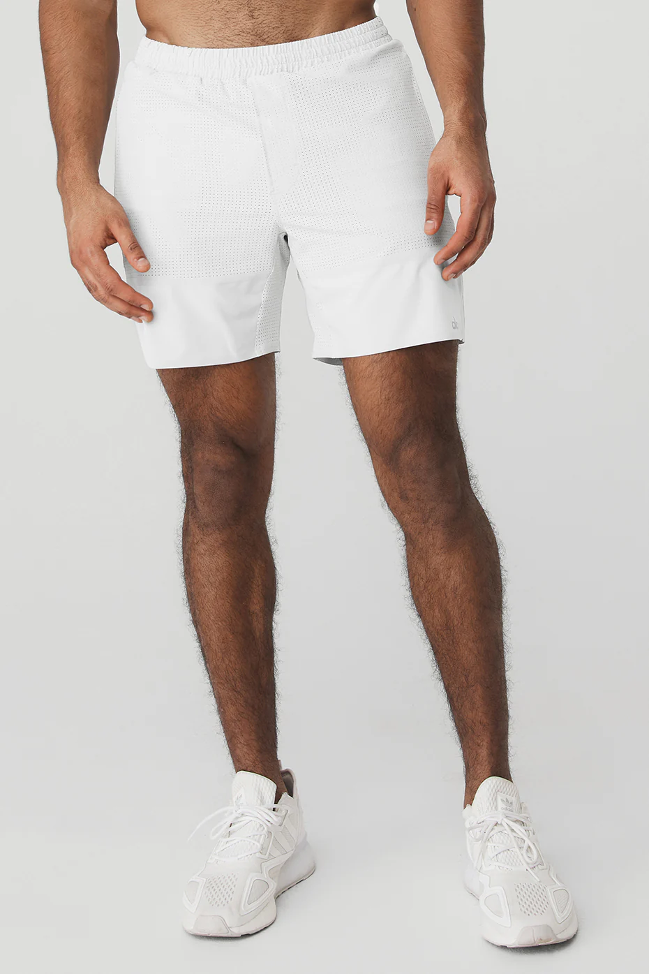 Alo Yoga 7 Traction Short – White online