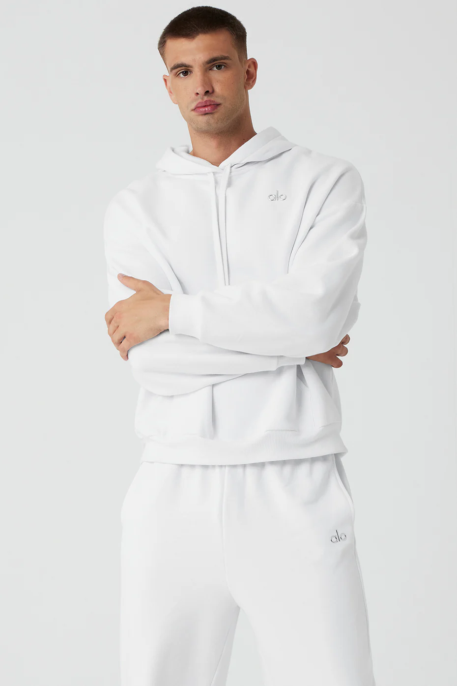 Alo Yoga Accolade Hoodie - White Alo Yoga Accolade Hoodie – White online
