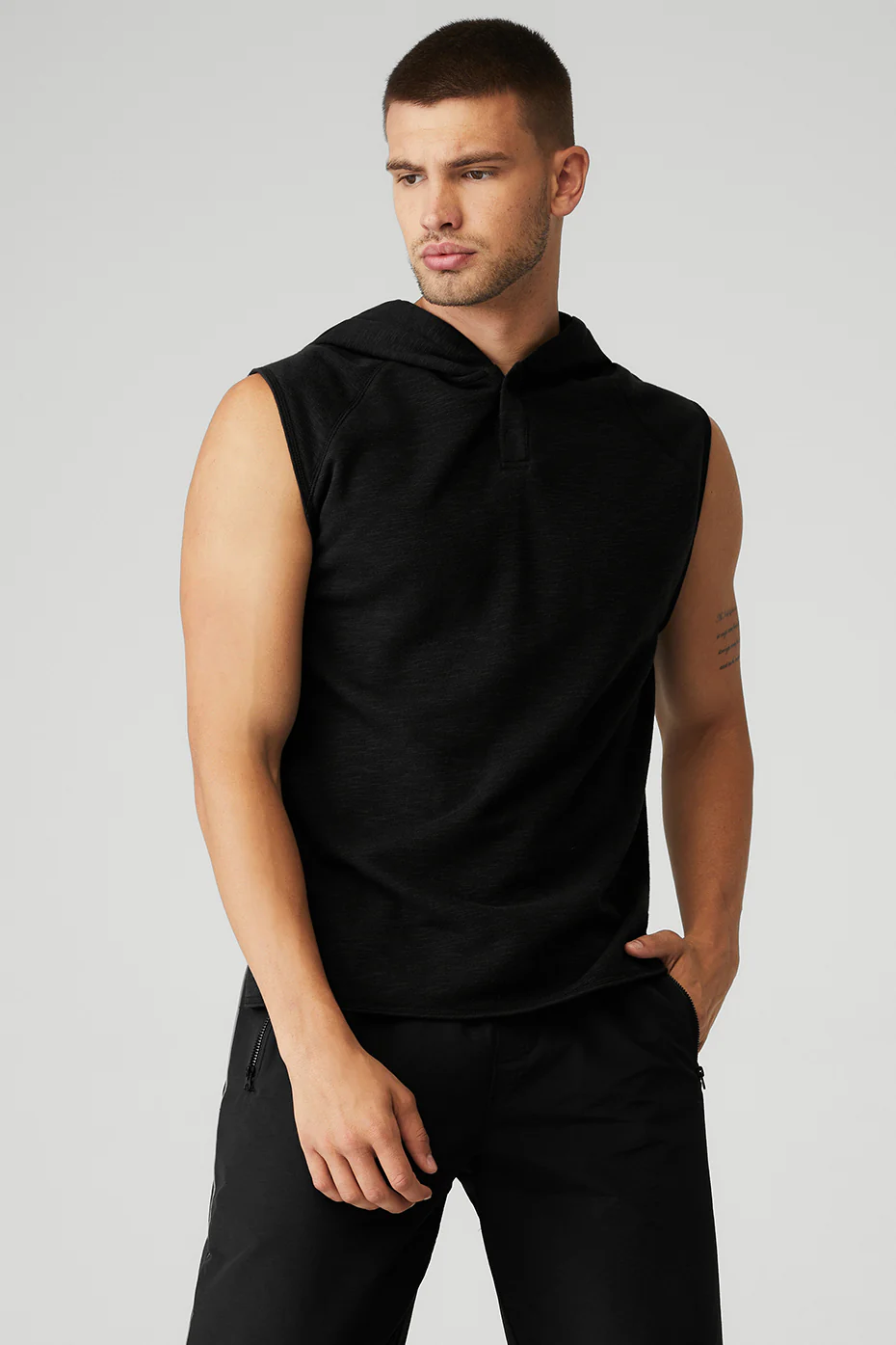 Alo Yoga Qualifier Sleeveless Hoodie – Black Slub online