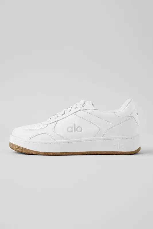 ALO Recovery Mode Sneaker – Natural White/Gum online