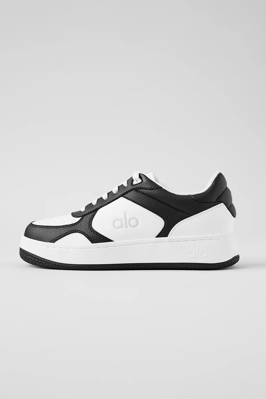 Alo Yoga Alo Recovery Mode Sneaker - Black/White Alo Yoga Alo Recovery Mode Sneaker – Black/White online