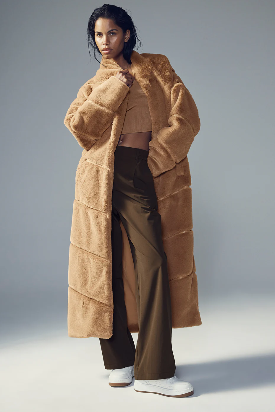 Alo Yoga Faux Fur Cascade Jacket - Toasted Almond Alo Yoga Faux Fur Cascade Jacket – Toasted Almond online