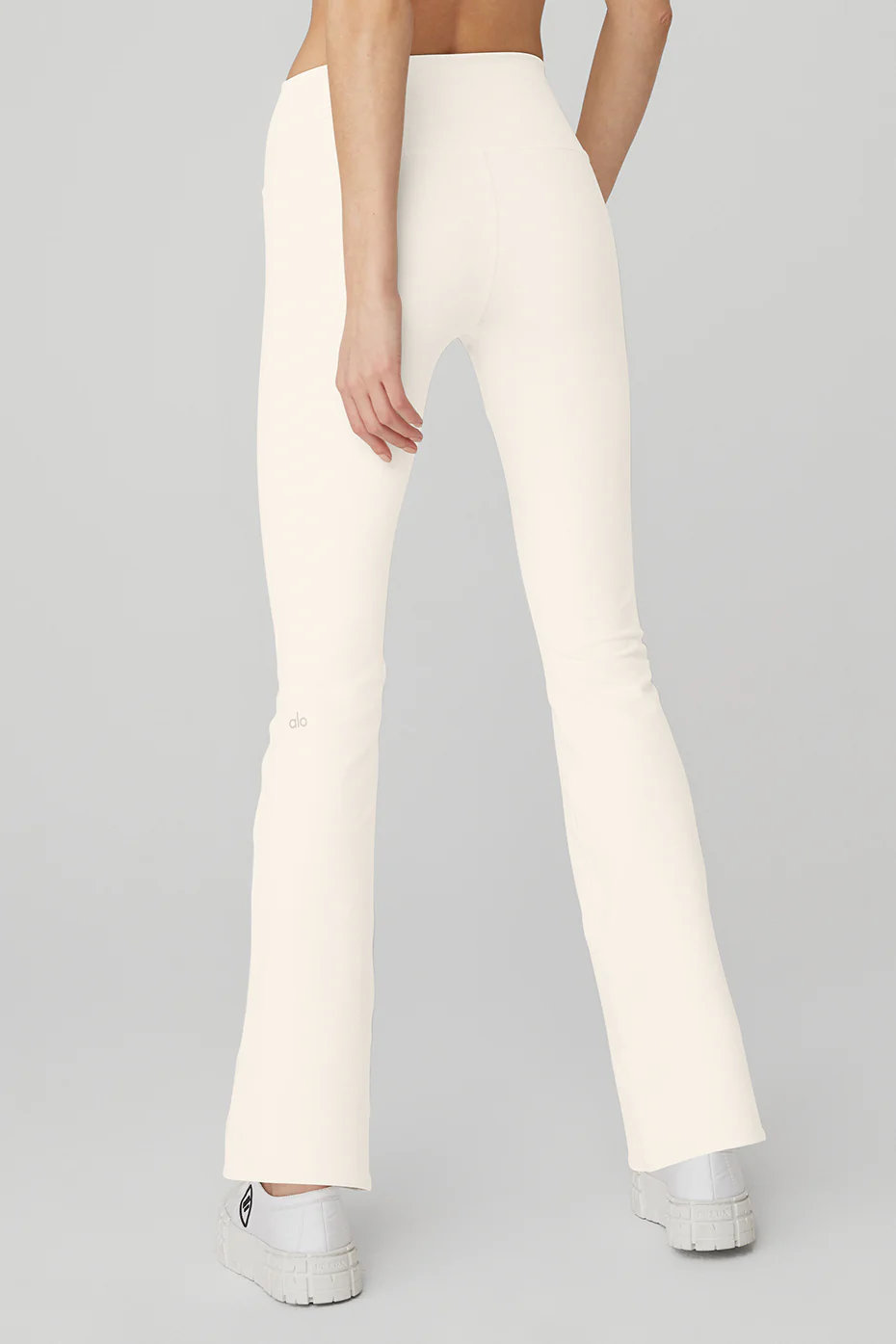 Alo Yoga Airbrush High-Waist 7/8 Bootcut Legging – Ivory online