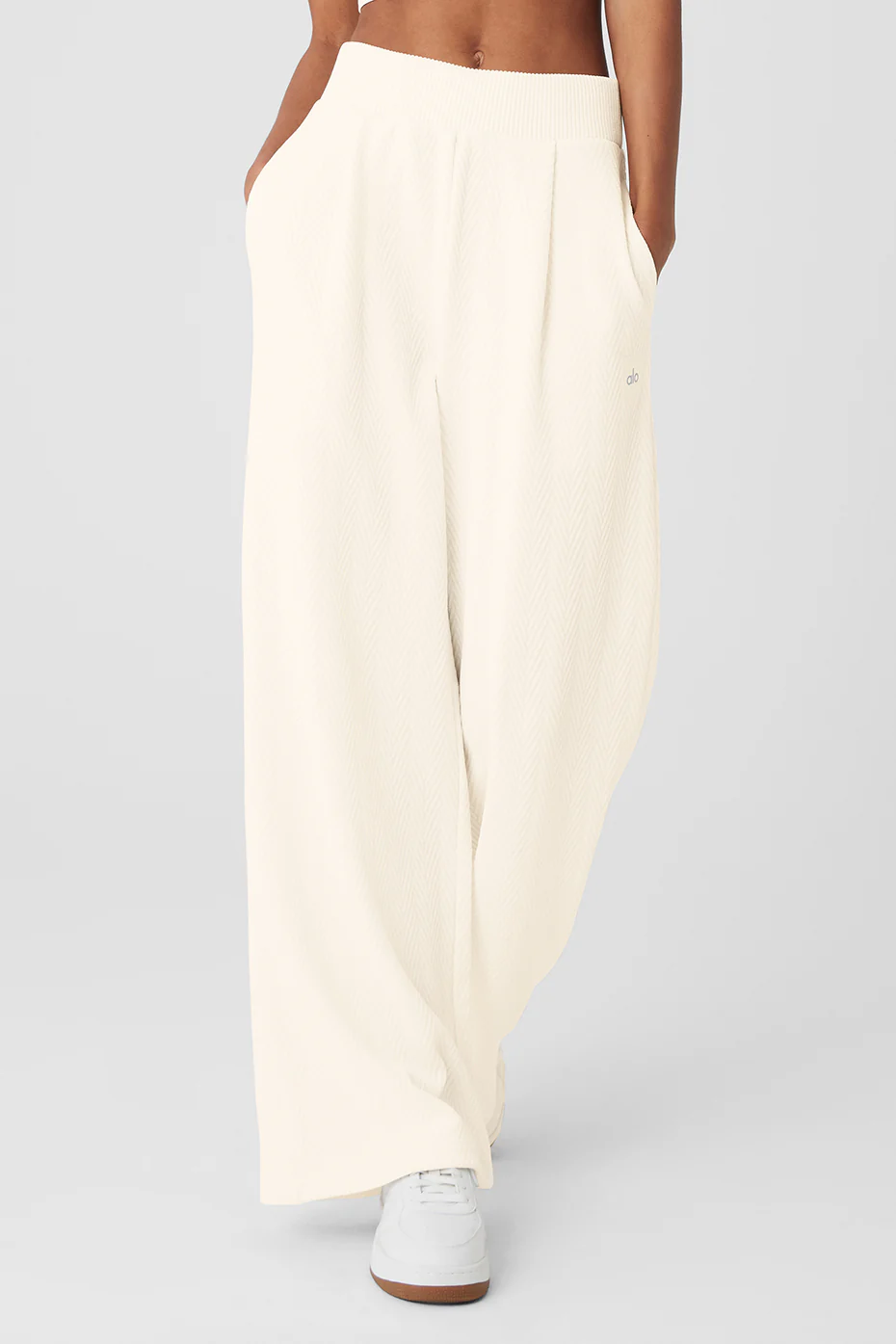 Alo Yoga High-Waist Cozy Day Wide Leg Pant - Ivory Alo Yoga High-Waist Cozy Day Wide Leg Pant – Ivory online