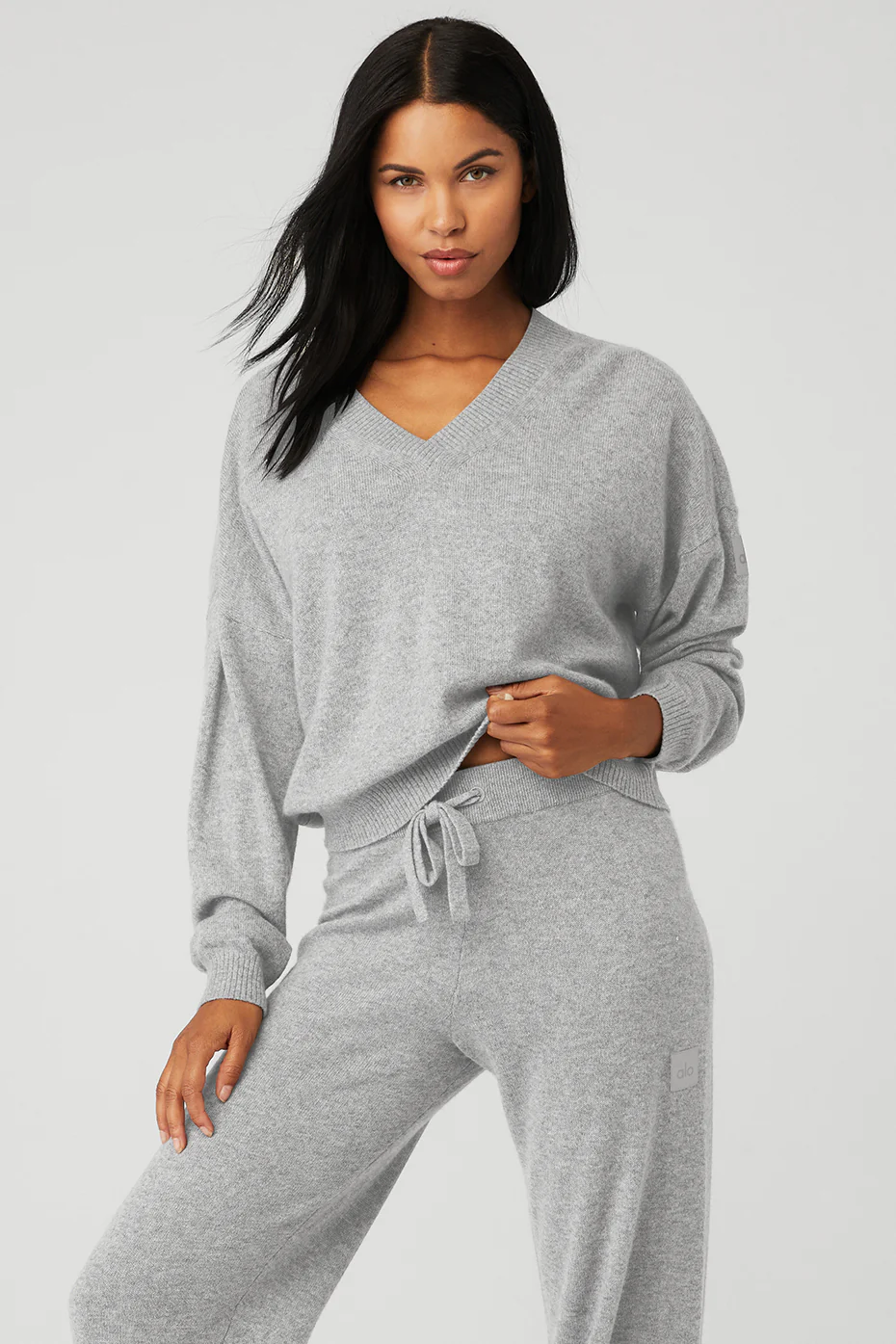 Alo Yoga Cashmere Jet Set V-Neck Pullover – Dove Grey Heather online