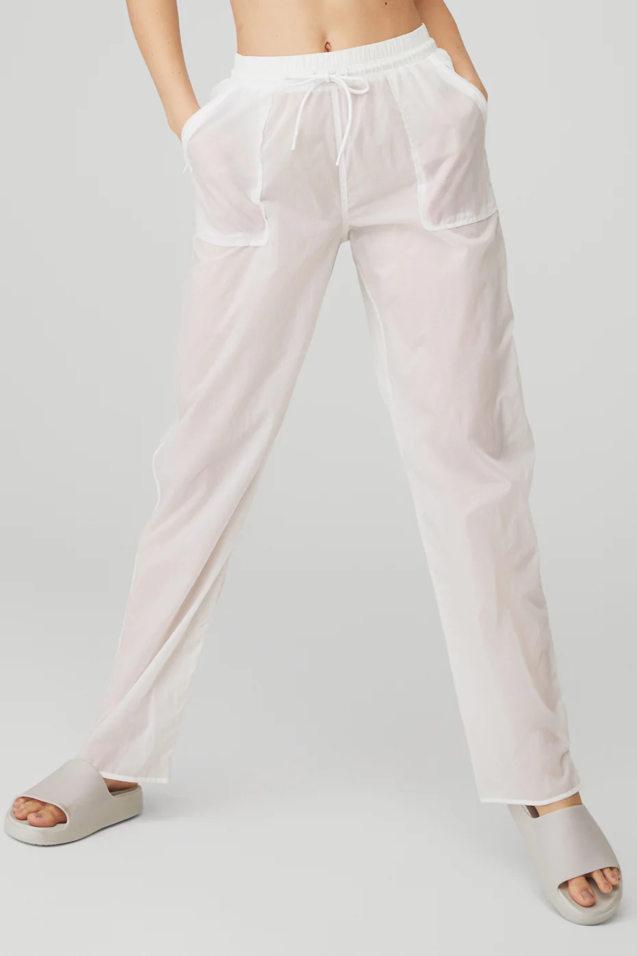 Alo Yoga Cloud Nine Pant – White online