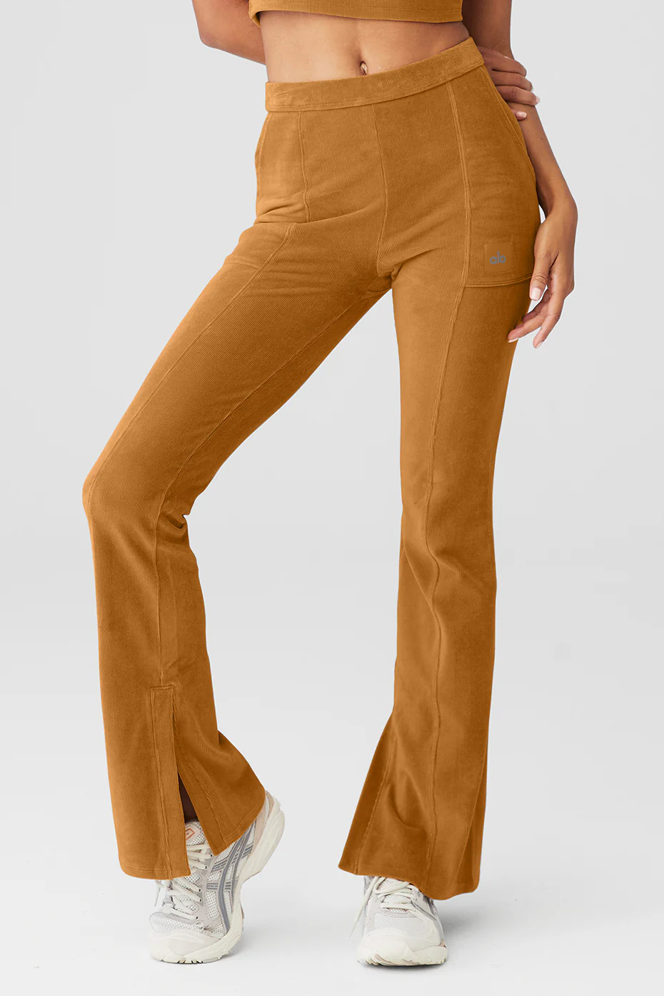 Alo Yoga Micro Corduroy High-Waist Winter Break Flare Pant – Toffee online