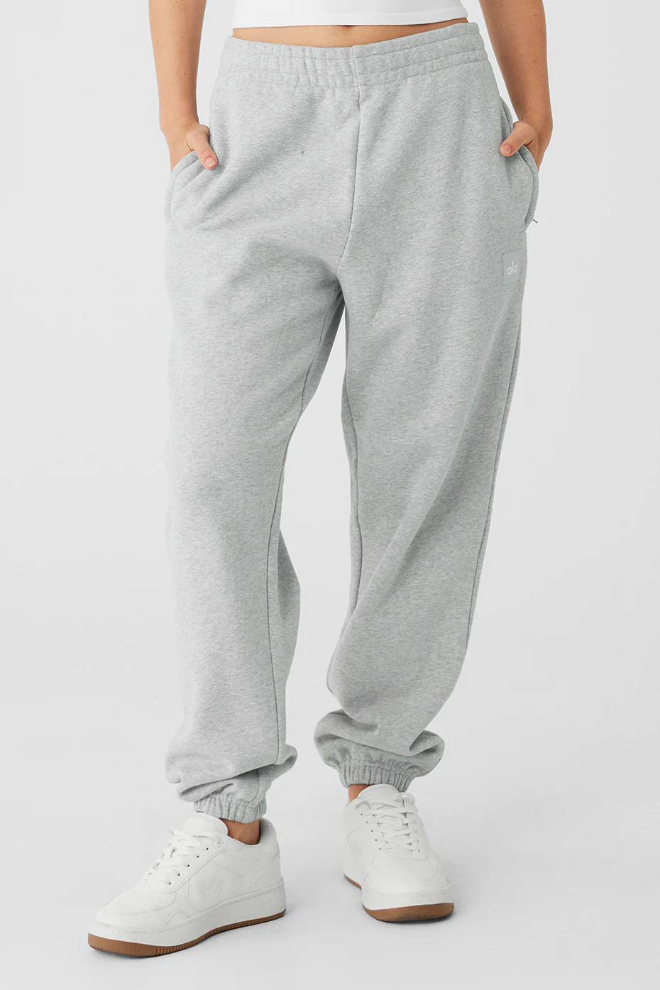 Alo Yoga Cuffed Renown Heavy Weight Sweatpant - Athletic Heather Grey Alo Yoga Cuffed Renown Heavy Weight Sweatpant – Athletic Heather Grey online