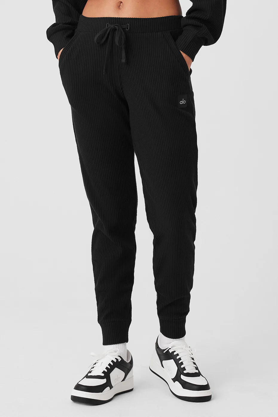 Alo Yoga Muse Sweatpant – Black online