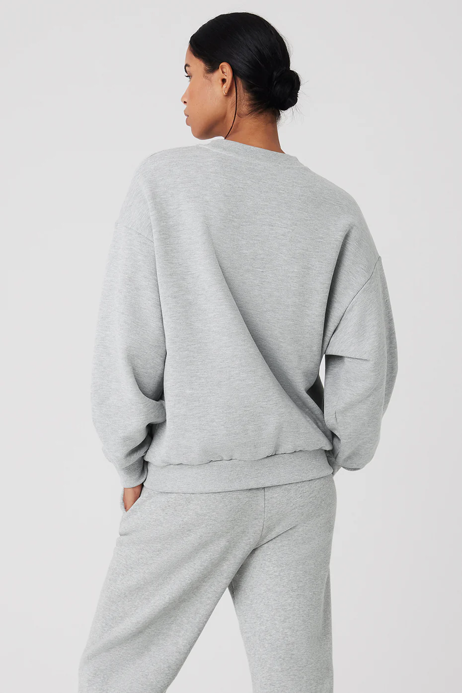 Alo Yoga Accolade Crew Neck Pullover – Athletic Heather Grey online