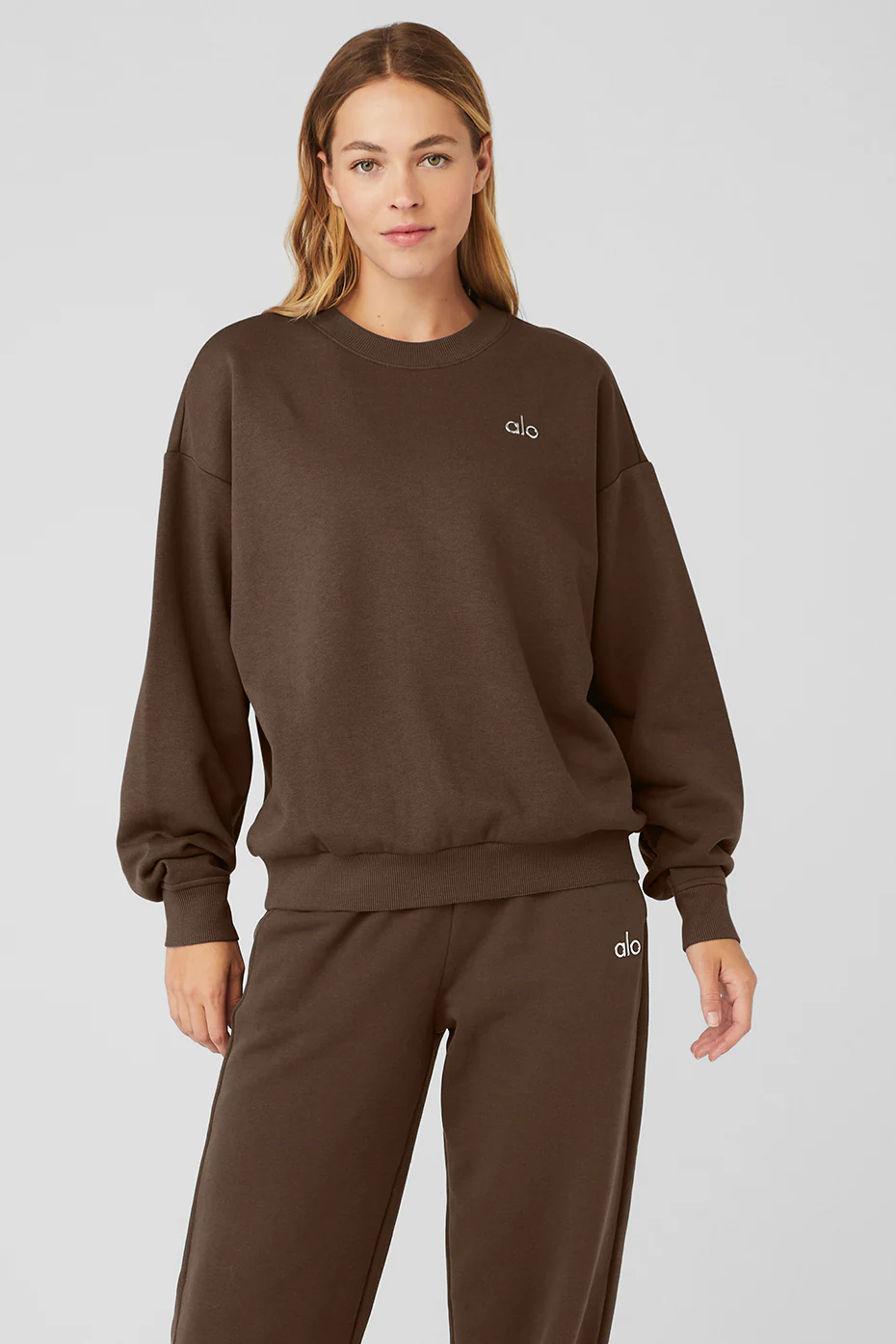 Alo Yoga Accolade Crew Neck Pullover – Espresso online